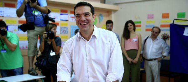 Leader of left-wing Syriza party and former Prime Minister Alexis Tsipras casts his vote at a polling station in Athens, Sunday, Sept. 20, 2015 Leader of left-wing Syriza party and former Prime Minister Alexis Tsipras casts his vote at a polling station in Athens, Sunday, Sept. 20, 2015 - Sputnik International