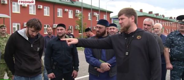 Ramzan Kadyrov speaking at a televised 'shaming' of local youth who had voiced their support for ISIL. - Sputnik International