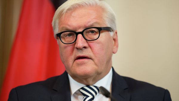German Foreign Minister Frank-Walter Steinmeier speaks about the ongoing crisis in Syria during a news conference with U.S. Secretary of State John Kerry at Villa Borsig, Berlin, Sunday, Sept. 20, 2015 - Sputnik International