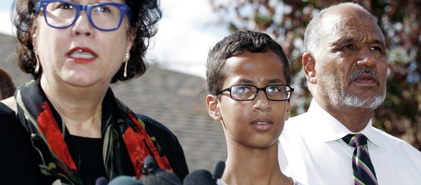 Ahmed Mohamed, 14, center, and his father Mohamed Elhassan Mohamed, right, look on as their attorney Linda Moreno, left, delivers a statement about the arrest of Ahmed during a news conference, Wednesday, September 16, 2015, in Irving, Texas Ahmed Mohamed, 14, center, and his father Mohamed Elhassan Mohamed, right, look on as their attorney Linda Moreno, left, delivers a statement about the arrest of Ahmed during a news conference, Wednesday, September 16, 2015, in Irving, Texas - Sputnik International