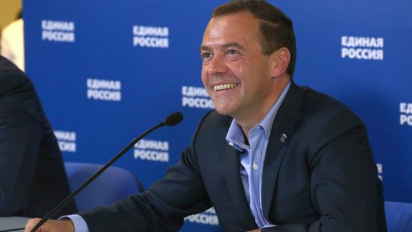 Dmitry Medvedev conducts videoconference with United Russia party representatives in Russian regions which held elections - Sputnik International