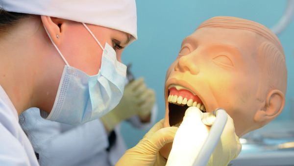 Students at Department of Dentistry, Chelyabinsk Medical Academy - Sputnik International