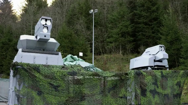 HEL - Rheinmetall’s high-energy laser effectors on wheels (Rheinmetall) - Sputnik International