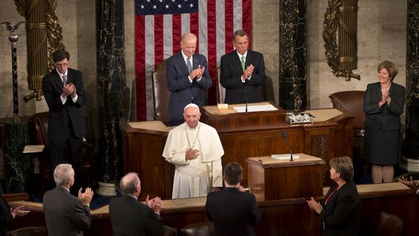 Pope Francis listens to applause before addressing a joint meeting of Congress on Capitol Hill. Pope Francis listens to applause before addressing a joint meeting of Congress on Capitol Hill. - Sputnik International