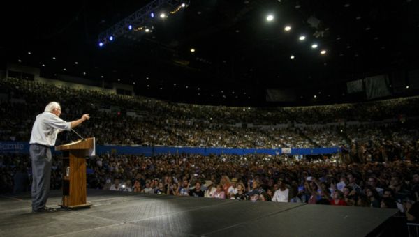 Bernie Sanders Has Nearly 1 Million Grassroots Campaign Contributions - Sputnik International