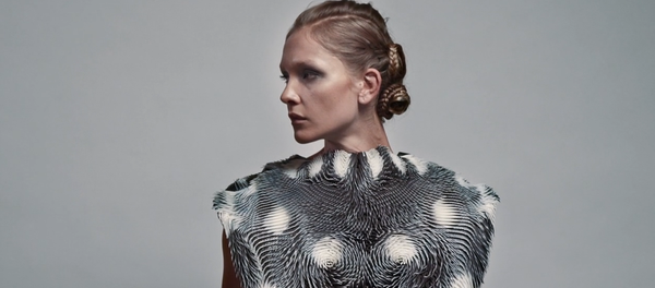 Caress of the Gaze Caress of the Gaze - Sputnik International