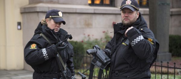 Armed police officers are seen outside the Nobel institute in Oslo Armed police officers are seen outside the Nobel institute in Oslo - Sputnik International