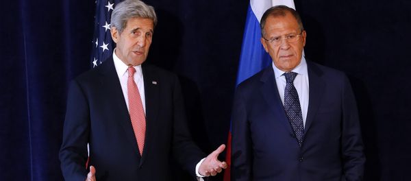 US Secretary of State John Kerry, left, meets with Russian Foreign Minister Sergey Lavrov, Sunday, Sept. 27, 2015, in New York - Sputnik International
