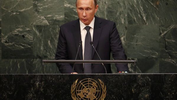 Russian President Vladimir Putin addresses attendees during the 70th session of the United Nations General Assembly at the U.N. Headquarters in New York, September 28, 2015 - Sputnik International