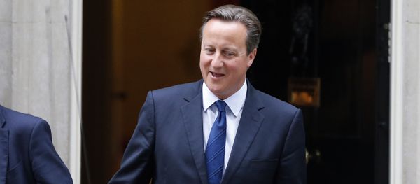British Prime Minister David Cameron departs his official residence 10 Downing Street, for Prime Minister’s Questions at the House of Commons in London, Wednesday, Sept. 9, 2015. - Sputnik International