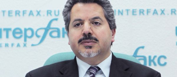 Najib GHADBIAN, member, NSC Secretariat General, facing reporters at the Syrian National Council press conference. - Sputnik International