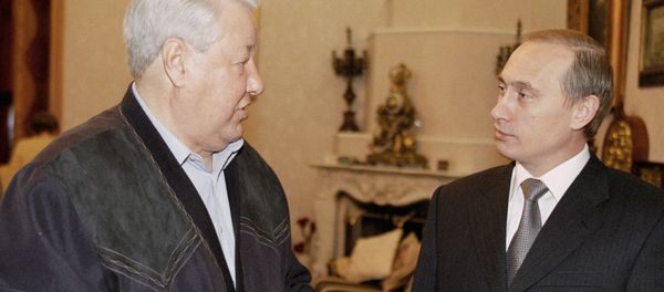 Putin congratulates Yeltsin on his birthday Putin congratulates Yeltsin on his birthday - Sputnik International