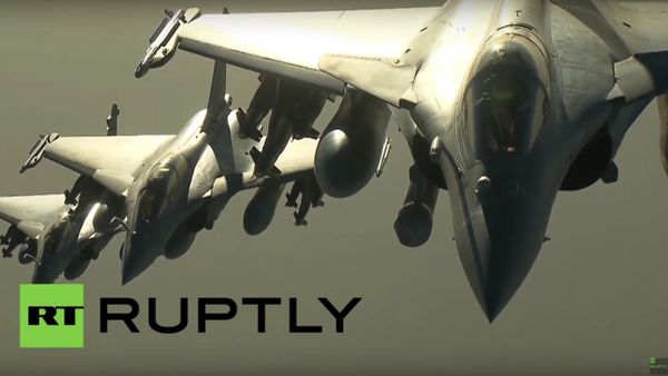 Syria: French Defense Ministry releases footage of airstrikes against ISIS in Syria - Sputnik International
