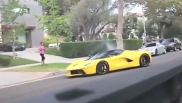 Ferrari owned by Qatari sheikh racing through quiet residential Beverly Hills neighborhood. - Sputnik International