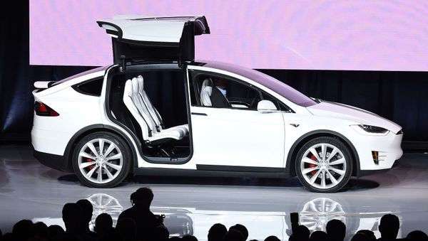 Tesla Model X is presented during a launch event in Femont, California on September 29, 2015 Tesla Model X is presented during a launch event in Femont, California on September 29, 2015 - Sputnik International