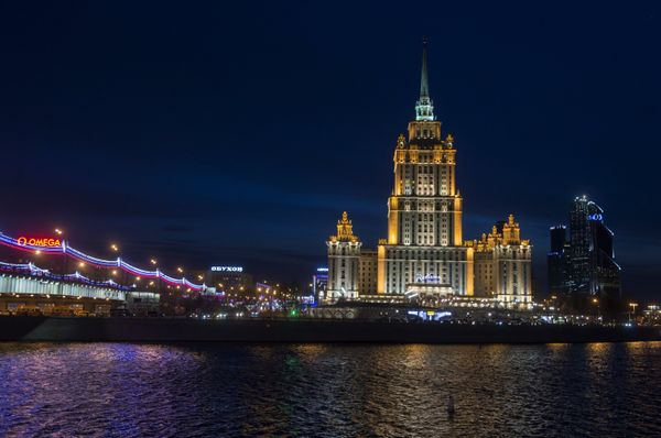 A view of the Hotel Ukraina from across the Moscow River. A view of the Hotel Ukraina from across the Moscow River. - Sputnik International