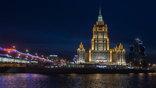 A night view of the Hotel Ukraina Radisson Royal - Sputnik International