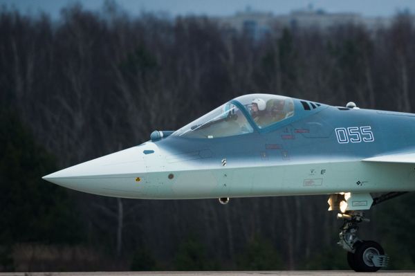According to retired colonel and military expert Viktor Baranets, the T-50 has many unique characteristics which make it a fighter which is fundamentally new in all respects. - Sputnik International