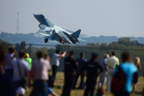Many experts rate the T-50 favorably against the Lockheed Martin F-22 Raptor, which has faced a number of scandals over the plane's reliability and availability. - Sputnik International