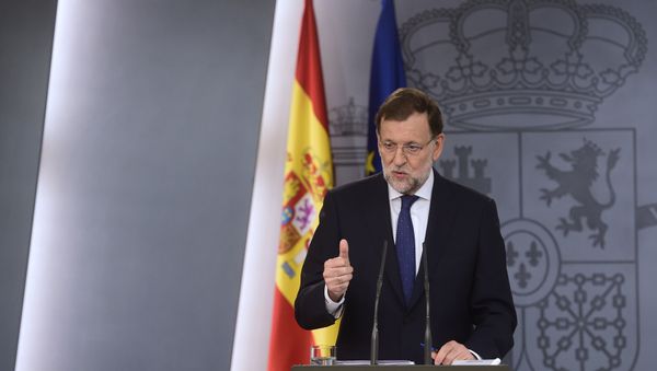 Spain's Prime Minister Mariano Rajoy gestures during a press conference following the results of the regional election in Catalonia at Moncloa palace in Madrid on September 28, 2015 - Sputnik International