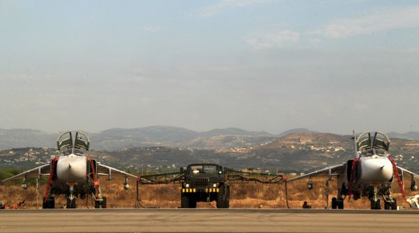 Sputnik Exclusive: Life in Between Airstrikes on Russian Base in Latakia - Sputnik International