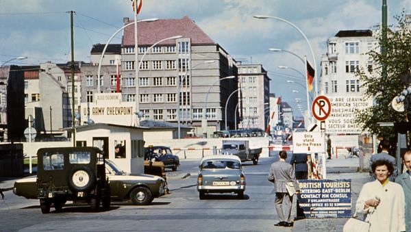 Picture taken in June 1968 of the famous Checkpoint Charlie crossing point, marking the border between East (Soviet sector) and West Berlin (American sector) - Sputnik International