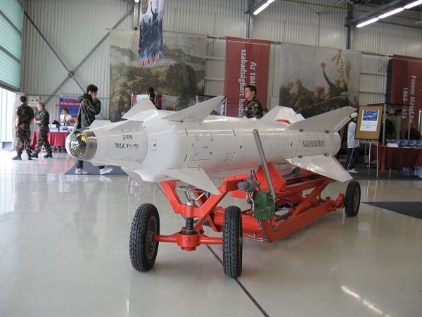 Training version of the Kh-29L laser guided air to surface missile - Sputnik International