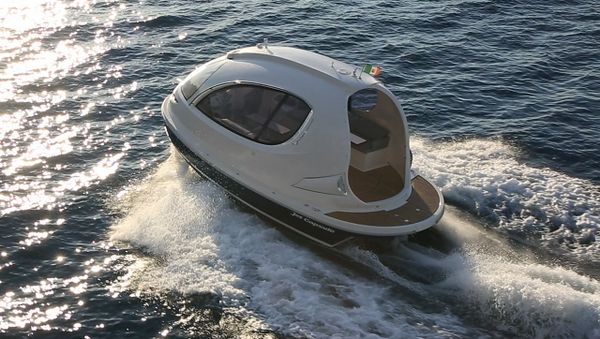 Jet Capsule - Sputnik International