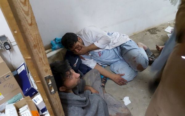Afghan staff react inside a Medecins Sans Frontieres (MSF) hospital after an air strike in the city of Kunduz, Afghanistan in this October 3, 2015 Afghan staff react inside a Medecins Sans Frontieres (MSF) hospital after an air strike in the city of Kunduz, Afghanistan in this October 3, 2015 - Sputnik International