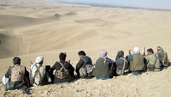 In this photo taken on Thursday, Oct. 1, 2015, Afghan security forces and volunteer militias stage on their way to Kunduz, Afghanistan to fight against Taliban fighters - Sputnik International