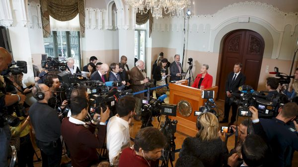 Kaci Kullmann Five, the new head of the Norwegian Nobel Peace Prize Committee, announces the winner of 2015 Nobel Peace Prize during a news conference in Oslo, Norway, October 9, 2015 - Sputnik International