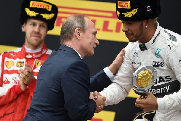 Sochi Grand Prix 2015: Putin, Hot Girls and Exciting F1 Car Racing Sochi Grand Prix 2015: Putin, Hot Girls and Exciting F1 Car Racing - Sputnik International