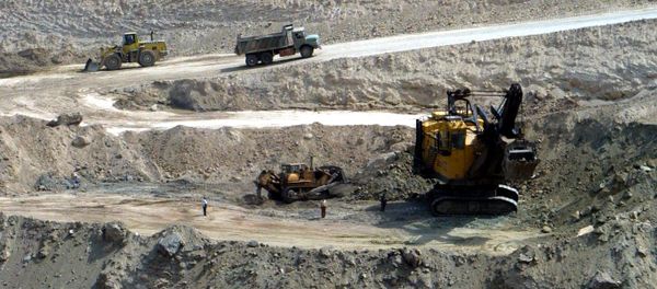 A general view of Golgohar Iron Ore mine in Sirjan some 1050 kms southeast of the capital Tehran A general view of Golgohar Iron Ore mine in Sirjan some 1050 kms southeast of the capital Tehran - Sputnik International