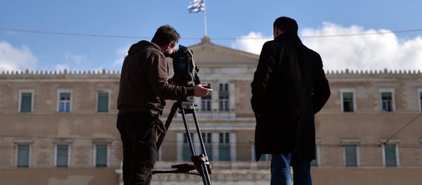 Foreign media film the greek parliament in Athens on January 26, 2015 - Sputnik International