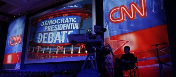 A camera operator waits in the debate hall before a CNN Democratic presidential debate. - Sputnik International