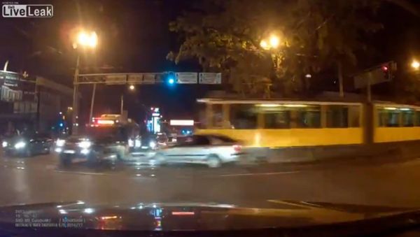 Tram loses brakes Kazakhstan - Sputnik International
