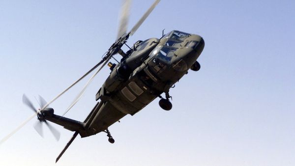 A picture taken 30 October 2000 shows an UH-60 Blackhawk helicopter flying near the Prince Sultan Air Base, Saudi Arabia. - Sputnik International