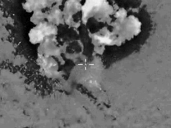 Death From Above! Russian Air Force Smashes ISIL Forces in Syria - Sputnik International