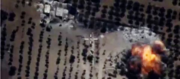 Death From Above! Russian Air Force Smashes ISIL Forces in Syria - Sputnik International