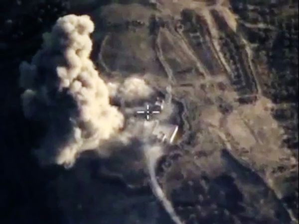 Death From Above! Russian Air Force Smashes ISIL Forces in Syria - Sputnik International