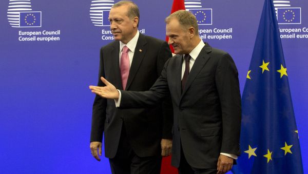 Turkish President Recep Tayyip Erdogan, left, is greeted by European Council President Donald Tusk prior to a meeting at the EU Council building in Brussels on Monday, Oct. 5, 2015. Turkish President Recep Tayyip Erdogan, left, is greeted by European Council President Donald Tusk prior to a meeting at the EU Council building in Brussels on Monday, Oct. 5, 2015. - Sputnik International