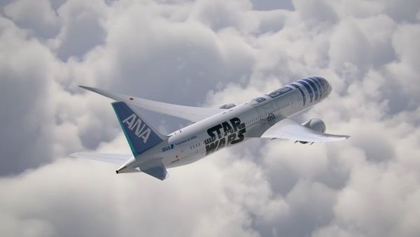 B787-9 | STAR WARS JET | R2-D2 JET - Sputnik International