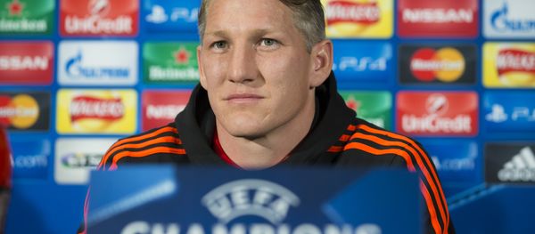 Manchester United's Bastian Schweinsteiger speaks during a press conference at Old Trafford Stadium, Manchester, England, Tuesday, Sept. 29, 2015 Manchester United's Bastian Schweinsteiger speaks during a press conference at Old Trafford Stadium, Manchester, England, Tuesday, Sept. 29, 2015 - Sputnik International