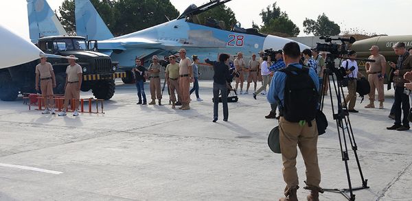 International Journalists Take Tour of Russia's Syrian Air Base International Journalists Take Tour of Russia's Syrian Air Base - Sputnik International