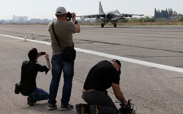 Work of journalists on air base Hmeymim in Syria Work of journalists on air base Hmeymim in Syria - Sputnik International