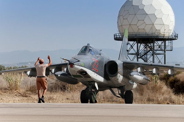 Russian Aerospace Forces Su-25SM Frogfoot-A heavy ground attack aircraft at Hmeymim air base near Latakia, Syria. - Sputnik International