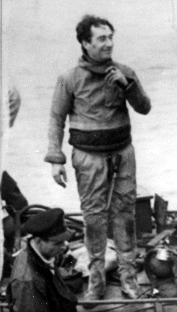 British naval diver Lieutenant Commander Lionel Buster Crabb on board a navy launch in the outer Thames estuary, England, Jan. 14, 1950, where he waits to dive on the hull of British submarine Truculent - Sputnik International