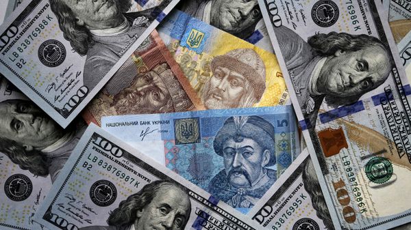 US and Ukrainian notes and coins - Sputnik International