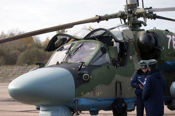 Russian Army's Elite: Airborne Troops Drill in Pskov Region - Sputnik International