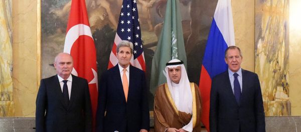 Ministerial meeting of Russia, the USA, Saudi Arabia and Turkey on Syria in Vienna. From left: Turkey's Foreign Minister Feridun Hadi Sinirlioglu, US Secretary of State John Kerry, Minister of Foreign Affairs of Saudi Arabia Adel al-Jubeir, Russian Foreign Minister Sergey Lavrov - Sputnik International